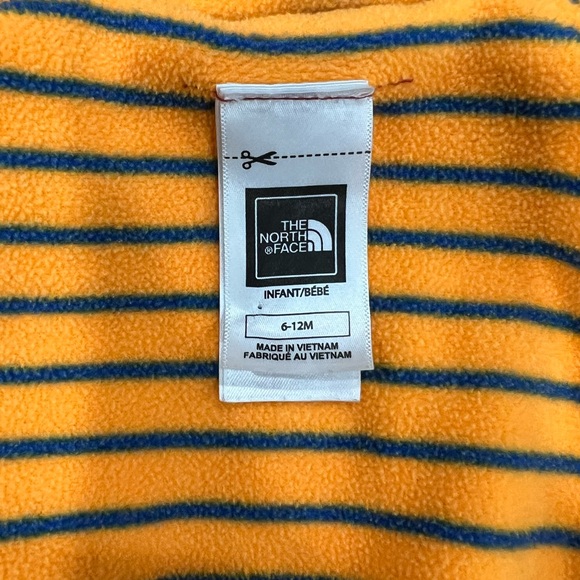 The North Face Boys 6-12 Months Reversible Jacket - Picture 7 of 7